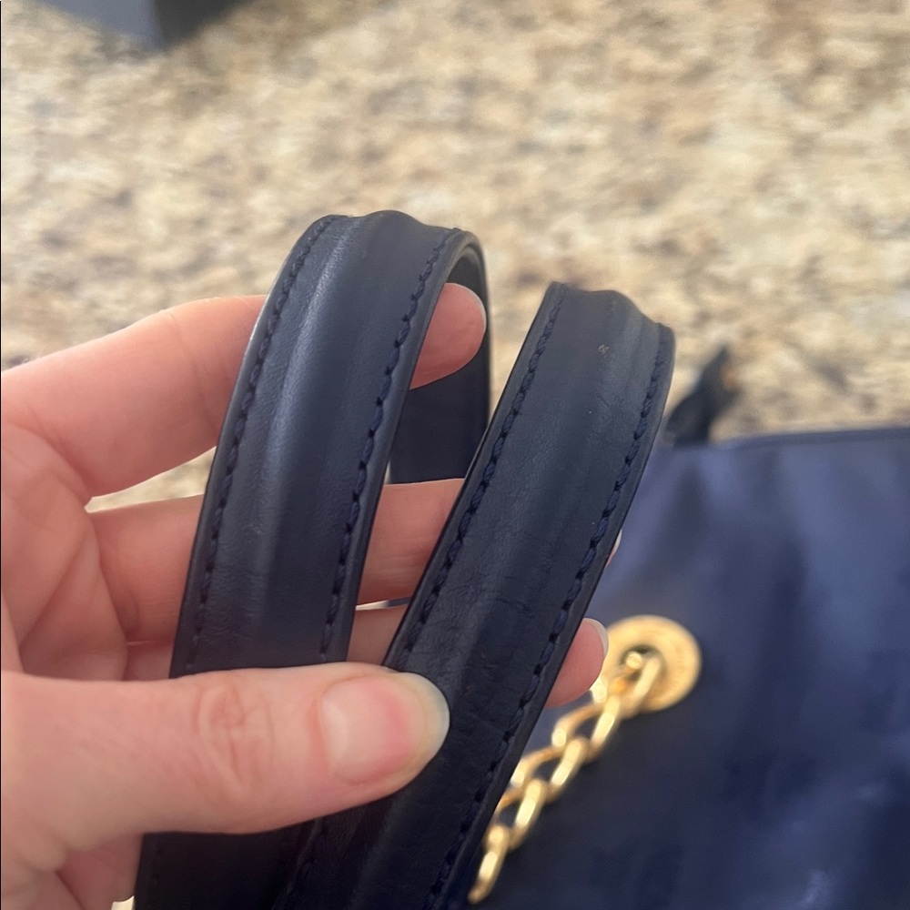 MCM Navy Shoulder Bag with Gold Chains - Picture 4 of 7
